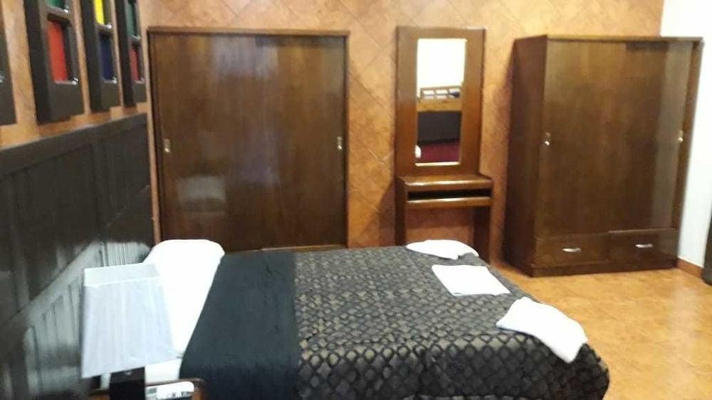 Residencia Leones De Castilla Asunción Eksteriør bilde