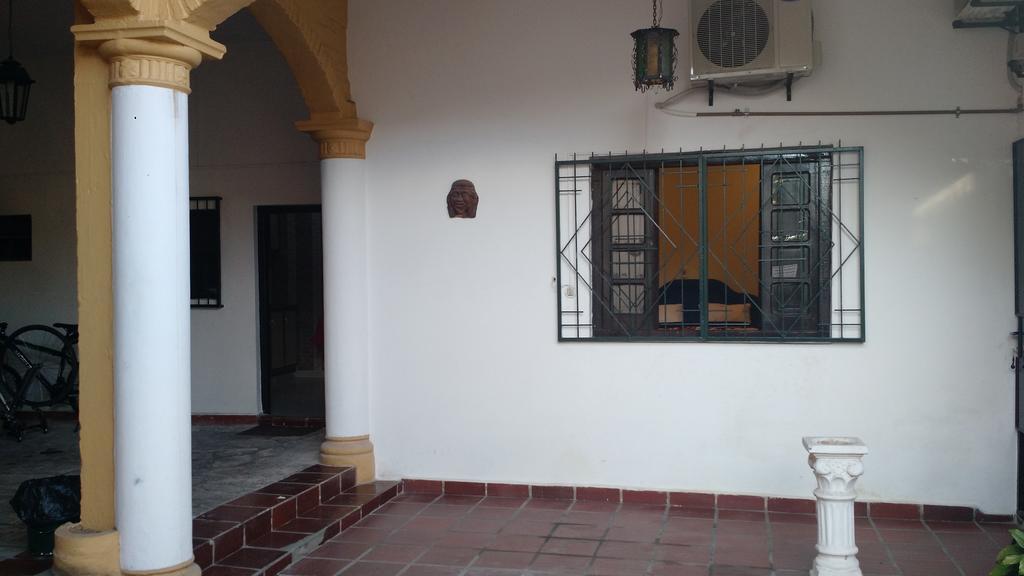 Residencia Leones De Castilla Asunción Eksteriør bilde